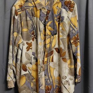 2 Piece Maggie Sweet Pantsuit Floral Pattern Shirt And Solid Pants Medium